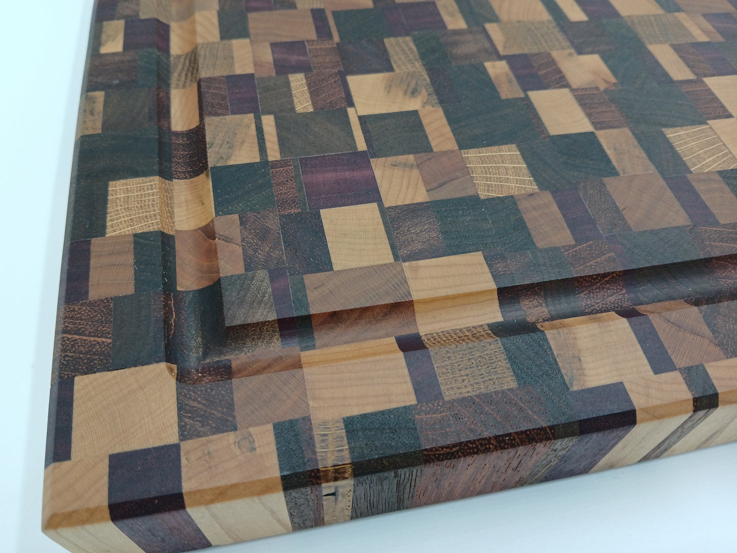 Chaos end grain Cutting board